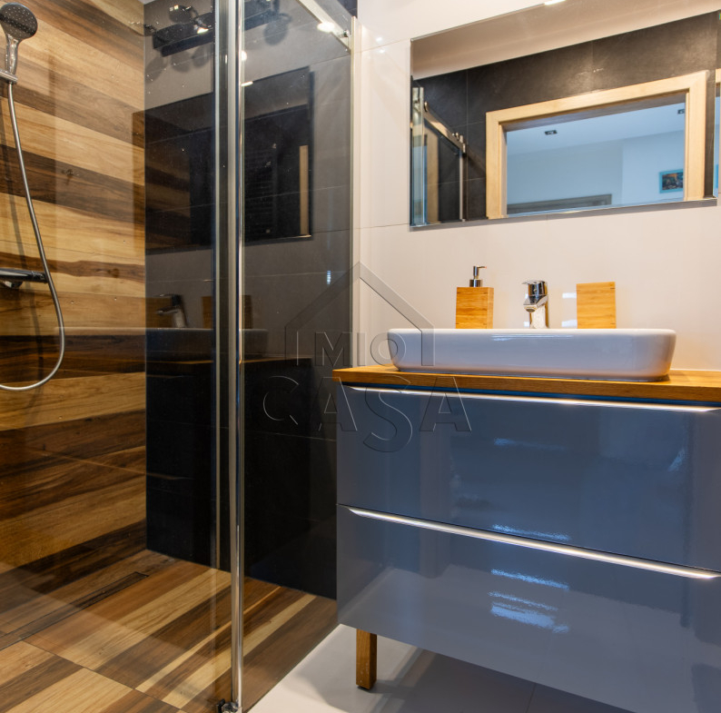 794